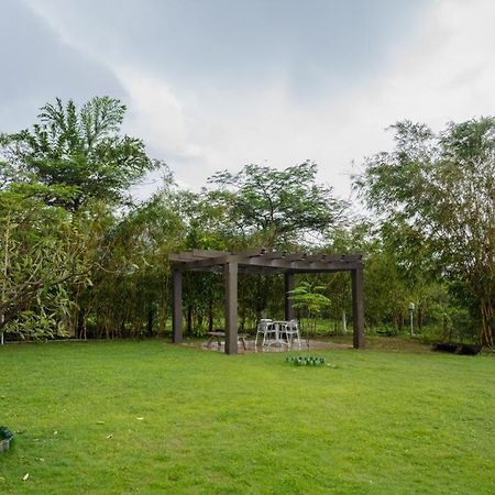 Pawna By Hangout Villas Lonavala Exteriör bild